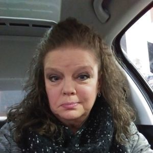 Meet your Posher, Carrie